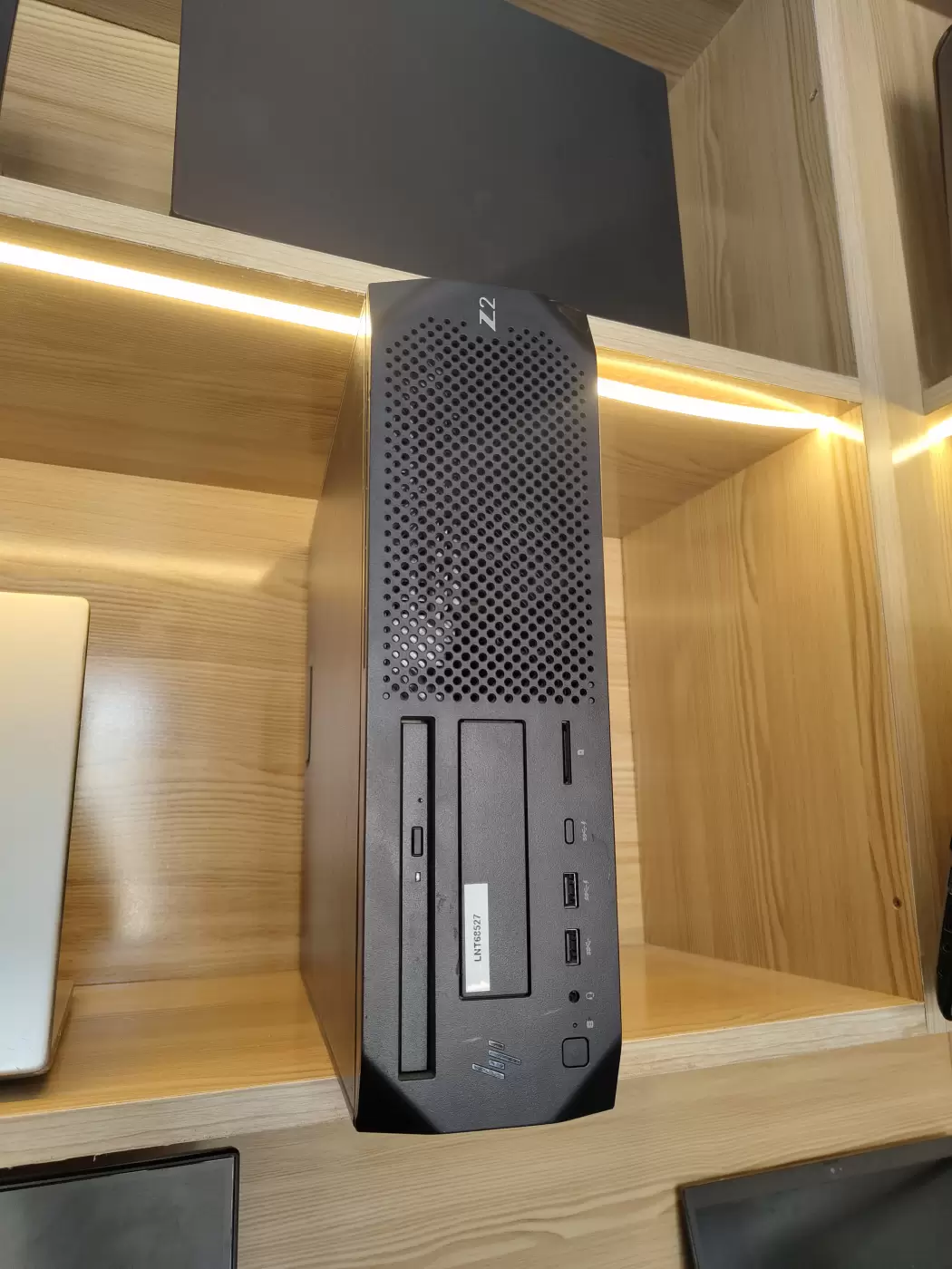 HP Z2 Workstation – Intel Core i7 8th Gen, 8GB RAM, 256GB SSD